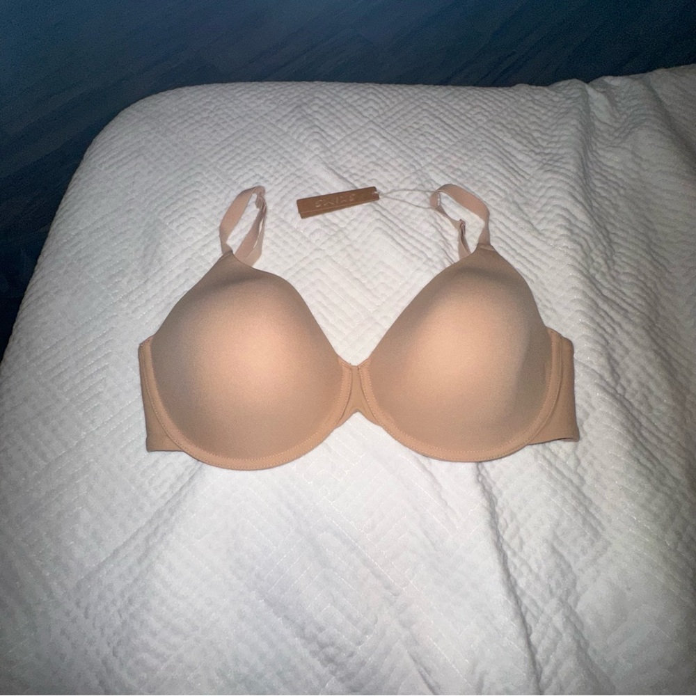 Skims bra nude